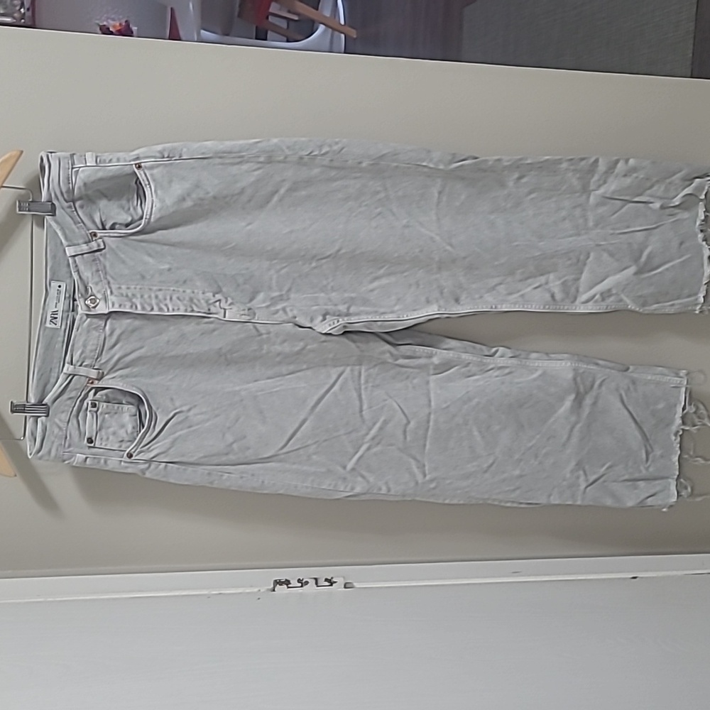 ZARA - High Rise Jeans